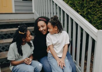 What Is Gentle Parenting? The Healthy Parenting Technique That’ll Have You Side-Eyeing Your Own Mama