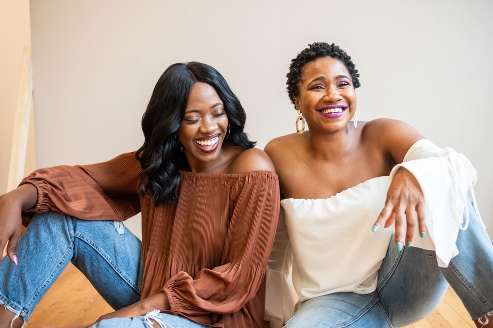 Genuinely happy black women, no toxic positivity 