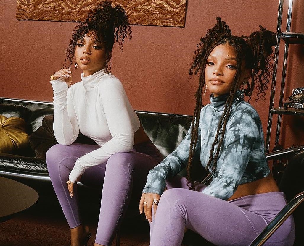 4 Times Chloe And Halle Bailey Showed Us Locs Are Absolutely Versatile Emily Cottontop