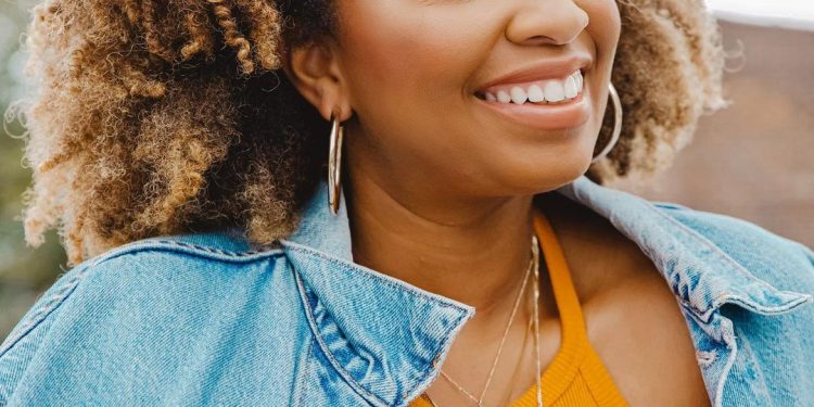 Thinking About Going Blonde? Ask Yourself These 4 Questions First