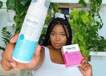 4 Feminine Hygiene Products That Definitely Deserve A Permanent Spot In Your Purse