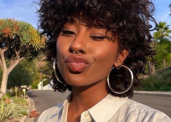 9 Steps to Achieving a Wolf Cut with Curly Hair