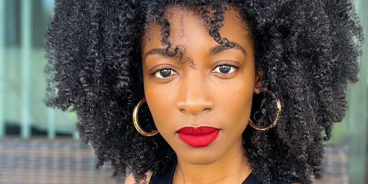 Protein-Moisture Balance: What It Is And Why It’s The Key To Long, Healthy Hair