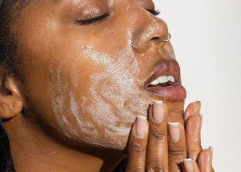 Avoid Dry, Chapped Skin This Season With These 3 Tips