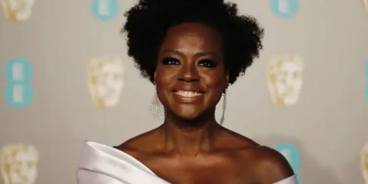 Viola Davis Says She Knows We Talk About Her “Annalise Keating Walk” – “that’s a little f**** up of y’all”