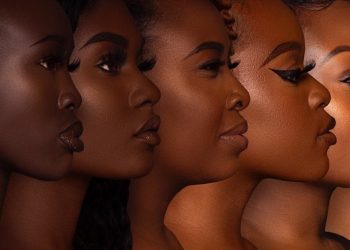 The 8 Best Dark-Skin Friendly Lipstick Shades For The Perfect Pout This Fall