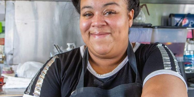 Once Homeless, Single Mom Opens Her Own Restaurant
