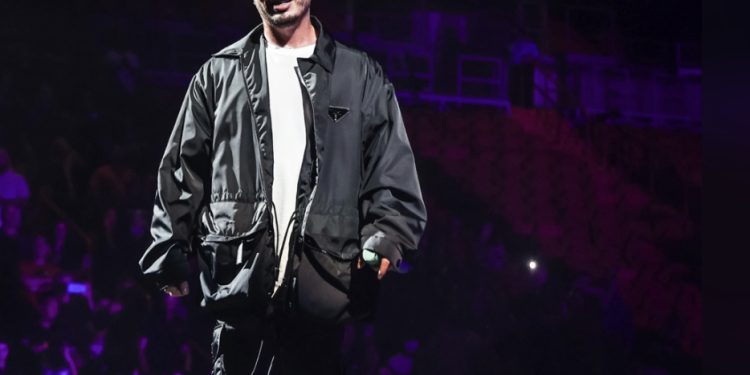 J Balvín Issues Apology For Offensive Music Video Depicting Black Women As Dogs