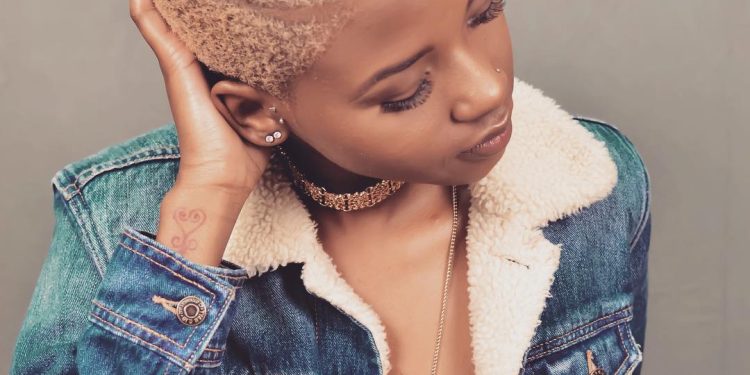 11 Women With Short Hair Who Are Not Afraid To Rock A Little Bold Color