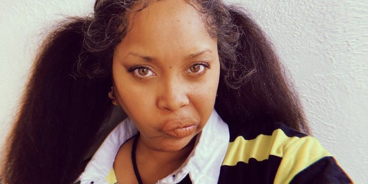 Erykah Badu Issues An Apology To The Obama’s For Being “A Terrible Guest” After Attending Barack Obama’s 60th Birthday Party