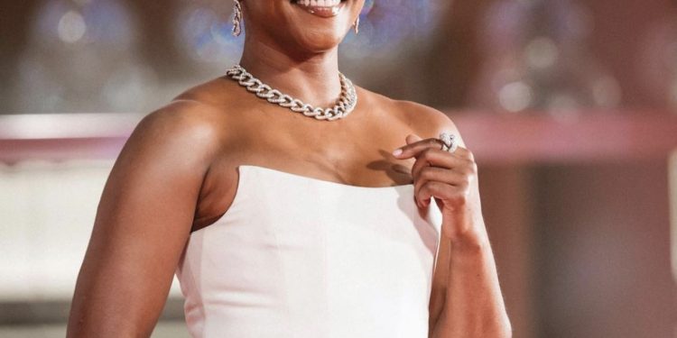 Tiffany Haddish Stuns Rocking A Platinum Blonde Pixie Cut At The Venice Film Festival