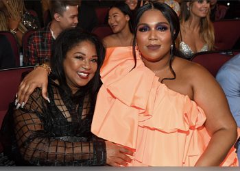 Lizzo Surprised Her Mom With A Whole New Wardrobe And Her Reaction Was Priceless