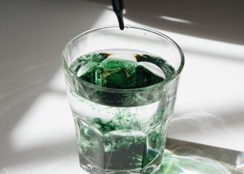 Add Chlorophyll Water To Your Diet And Watch Your Hair Grow