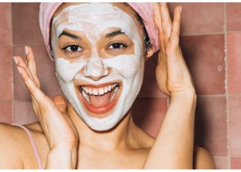 7 DIY Face Masks To Cleanse, Restore And Nourish A Glowing Complexion