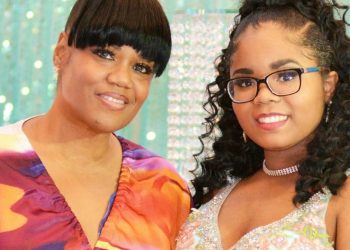 16 Year Old Daughter, Mom Gifts A Business For Her Birthday