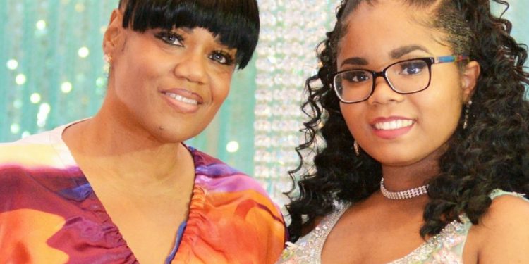 16 Year Old Daughter, Mom Gifts A Business For Her Birthday