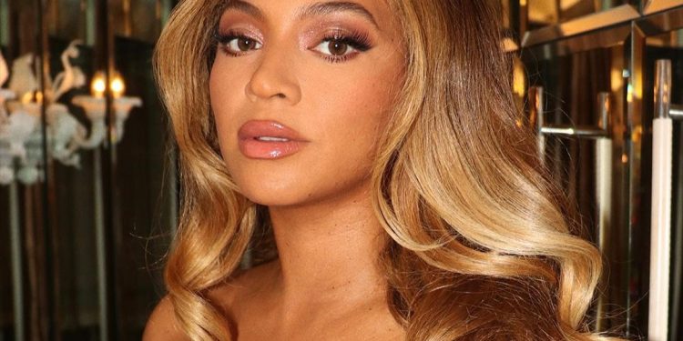 Beyonce Stuns At The Harder They Fall Gala At The 65th BFI London Film Festival