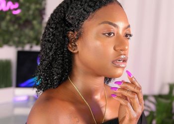 Here Is How You Can Achieve The “Wet Look” On Your Natural Hair