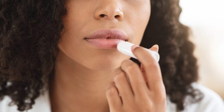 Six Simple And Soothing DIY Lip Masks To Heal Chapped Lips