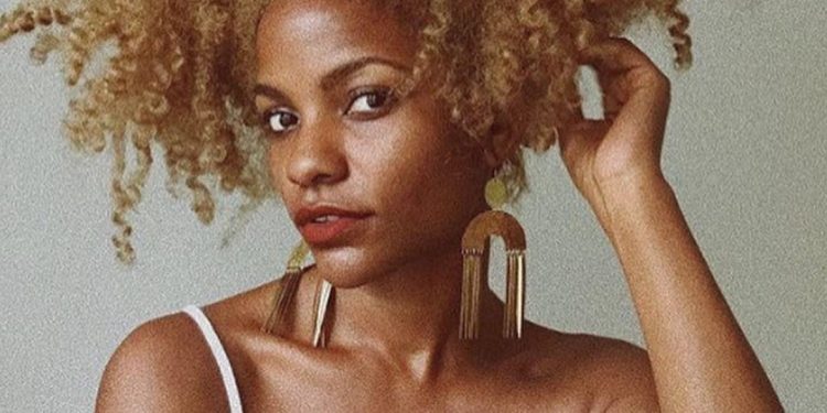 Here’s How To Make Your Own Kinky-Curly Wig For $50 Or Less (Hint: It’s Crochet!)