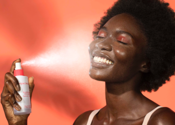 5 Ways To Seamlessly Apply SPF Over Your Makeup For Glowing, Protected Skin