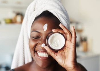 Beauty Glossary: A Complete Guide to Benzoyl Peroxide And How To Use It To Treat Acne