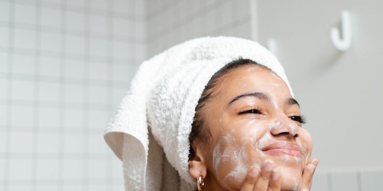 6 Bad Skincare Habits You Need to Break This Season