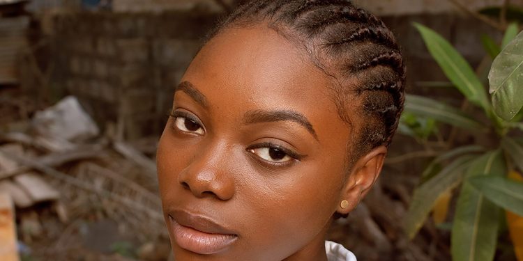 Get The Supple, Dewy Skin Of Your Dreams With This Easy, 10 Step Routine