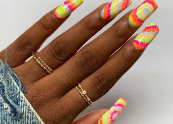 Tie-Dye Nail Art Is The Beauty Trend You Need To Try