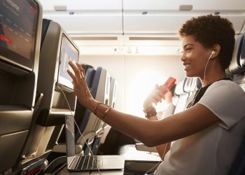 In-Flight Skincare Tips Beauty Bloggers Swear By