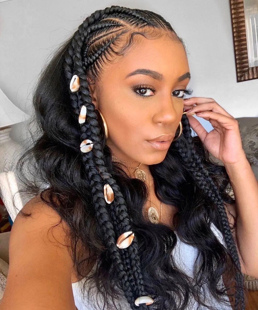 22 Drop-Dead Gorgeous Curly Hairstyles To Add To Your 2023 Mood Board ASAP  - Emily CottonTop