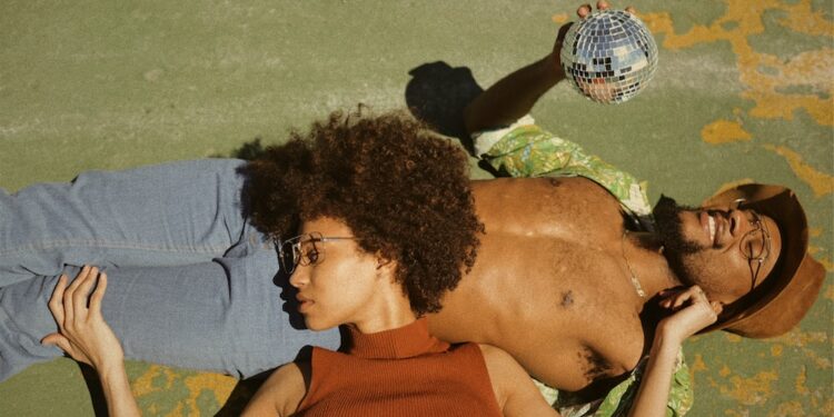 4 Types of Ethical, Non-Monogamous Relationships When Traditional Dating Isn’t Your Thing