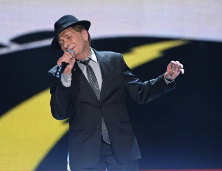 "Do For Love" Singer Bobby Caldwell Passes Away At 71