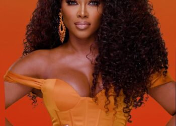 Kenya Moore Hair Spa