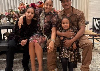 Tia Mowry Poses For Pictures With Ex Cory Hardrict And The Kids For Thanksgiving- “We gone be aright”
