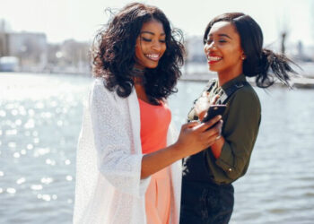 Would You Have “Uninvited” Her? – Woman is Banned From Best Friend’s Wedding After She Told Bride That the Groom Was ‘Into Me First”