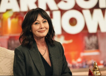 Shannen Doherty, Star of Beverly Hills, 90210 and Charmed, Dies at 53