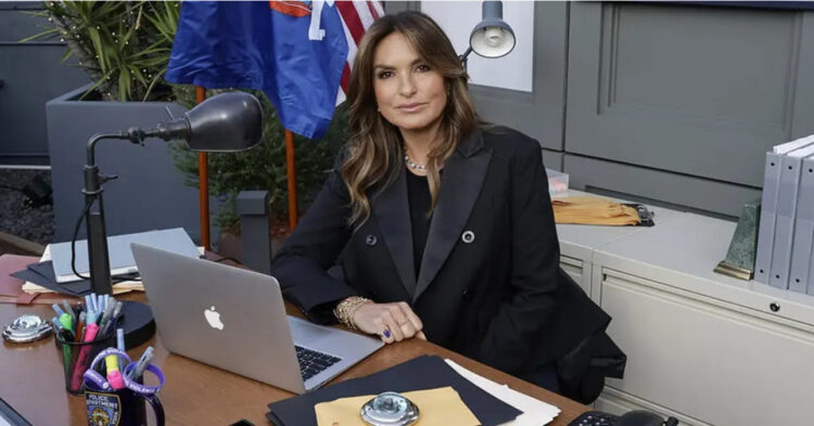 Veteran ‘Law & Order: SVU’ Star Mariska Hargitay, 60, Set to ‘Turn in Badge’ After 26 Seasons of Cop Show
