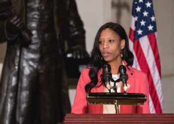 Mia Love dies