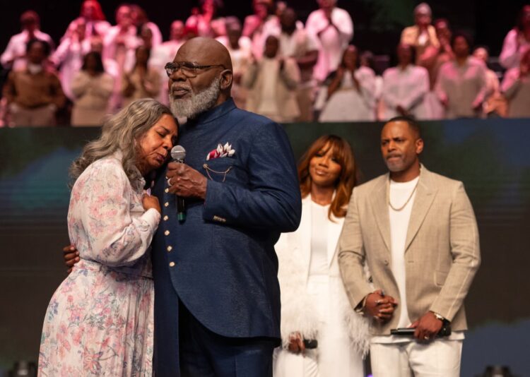 Bishop T.D Jakes retires